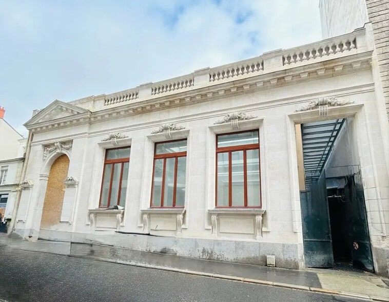 Bureau dans Nantes à louer - Photo de l’immeuble – Image 1 sur 4