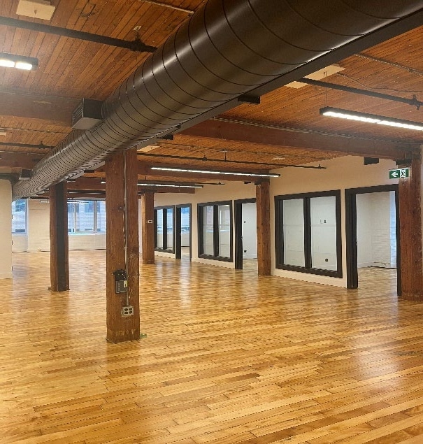 312-316 Adelaide St W, Toronto, ON à louer Photo intérieure– Image 1 sur 2