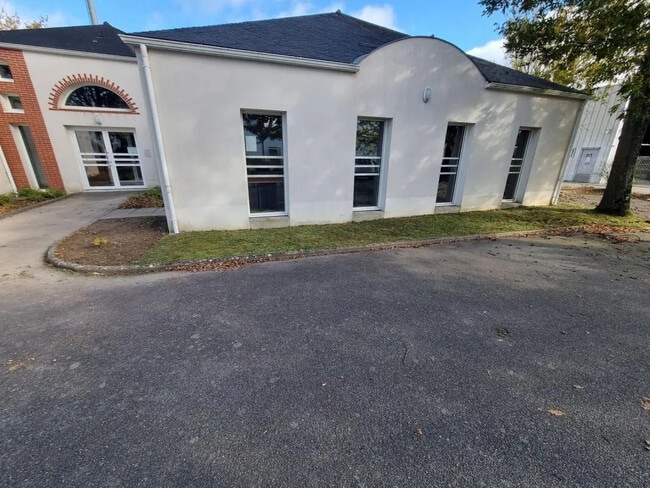 Plus de détails pour Bureau à vendre