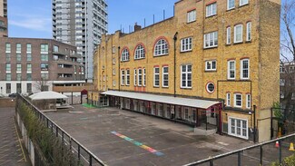 Plus de détails pour 19 Cirencester St, Londres - Bureau à louer