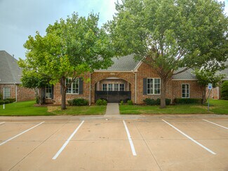 Plus de détails pour 1725 W 33rd St, Edmond, OK - Bureau à vendre