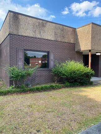 Plus de détails pour 318 E Main St, Kingstree, SC - Bureau à vendre