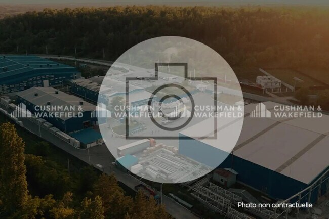 Plus de détails pour Rue De Warendorf, Barentin - Bureau, Industriel/Logistique à louer