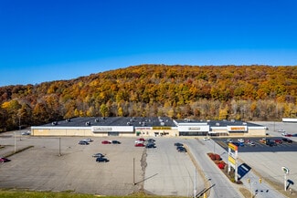 Plus de détails pour 697 Allegheny Blvd, Franklin, PA - Local commercial à louer