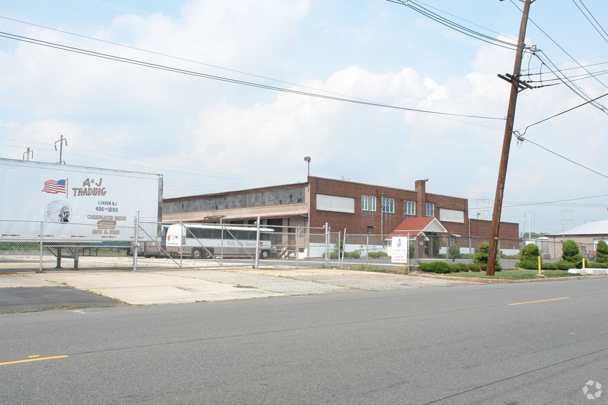 1401 E Linden Ave, Linden, NJ à louer - Photo de l’immeuble – Image 3 sur 10