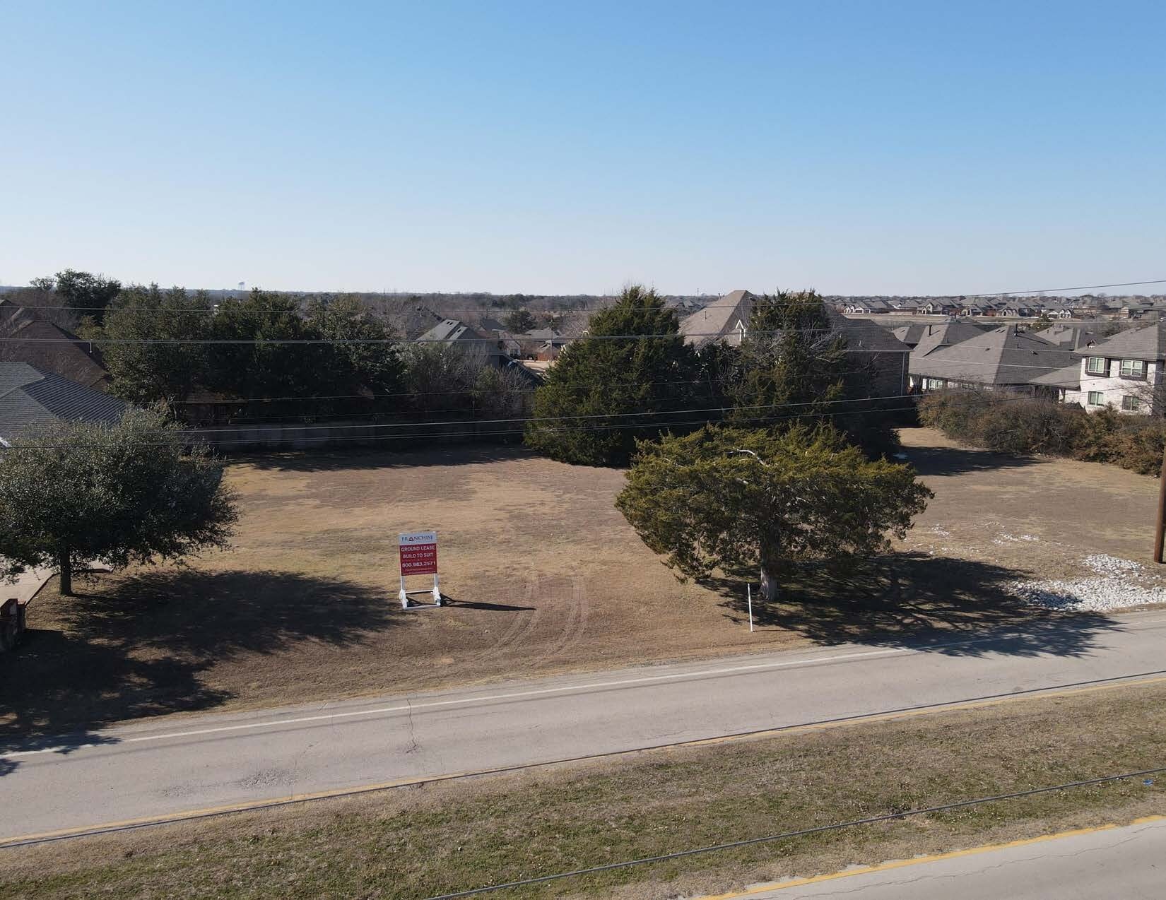 1817-1821 N Westmoreland Rd, DeSoto, TX à louer Photo principale– Image 1 sur 6