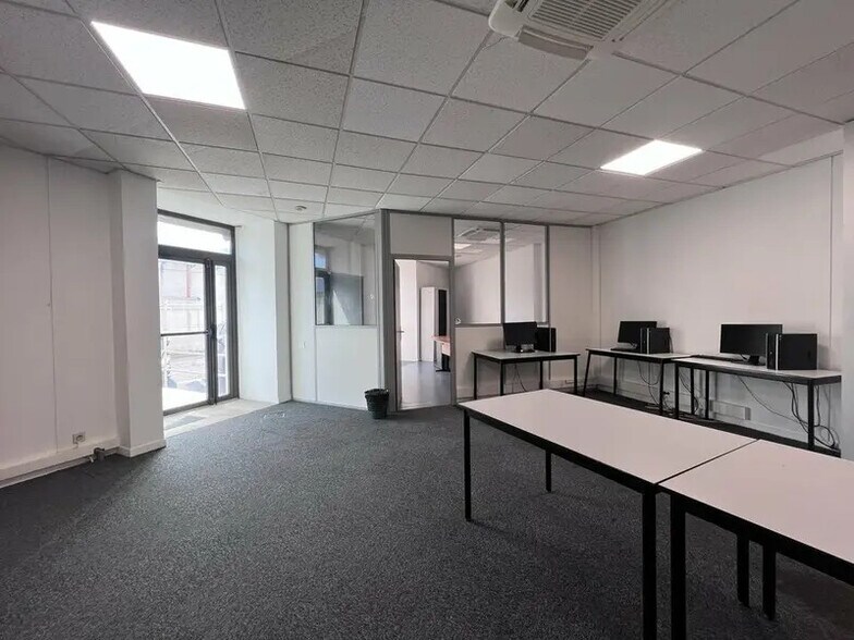 Bureau dans CANNES-LA-BOCCA à louer - Photo intérieure – Image 2 sur 7