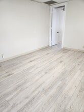 2301 W Lincoln Ave, Anaheim, CA à louer Photo intérieure– Image 2 sur 6