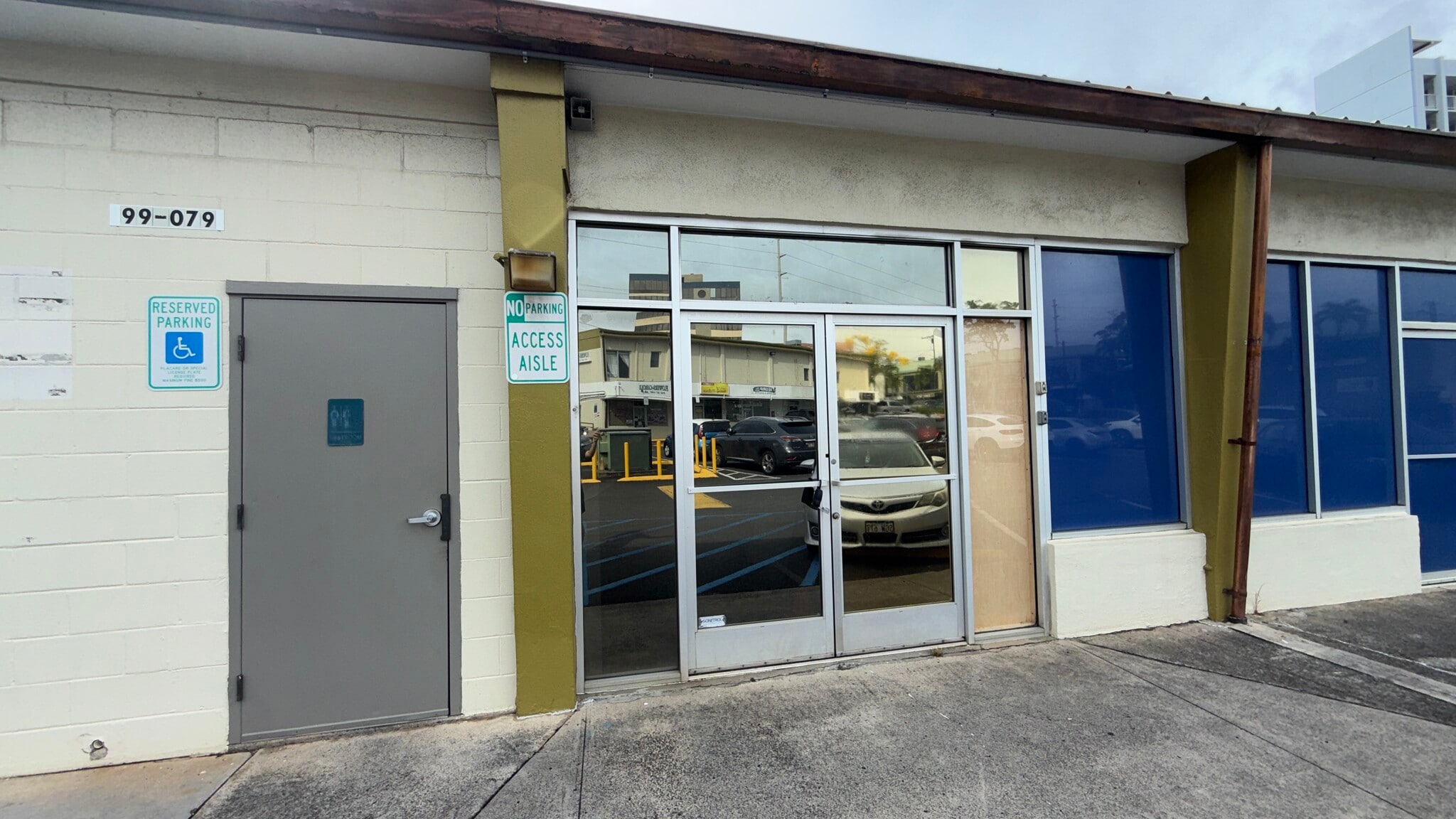 99-205 Moanalua Rd, Aiea, HI à louer Photo intérieure– Image 1 sur 21