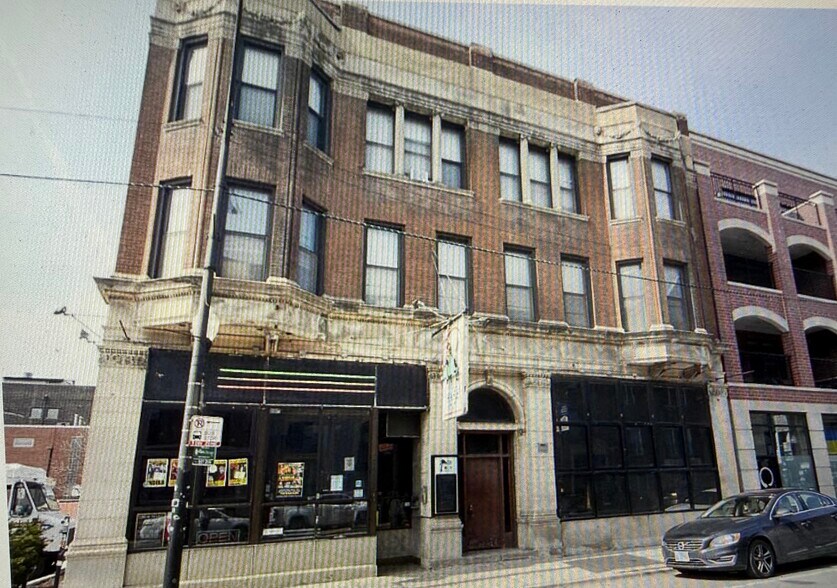 2612 N Halsted St, Chicago, IL à louer - Photo de l’immeuble – Image 1 sur 1