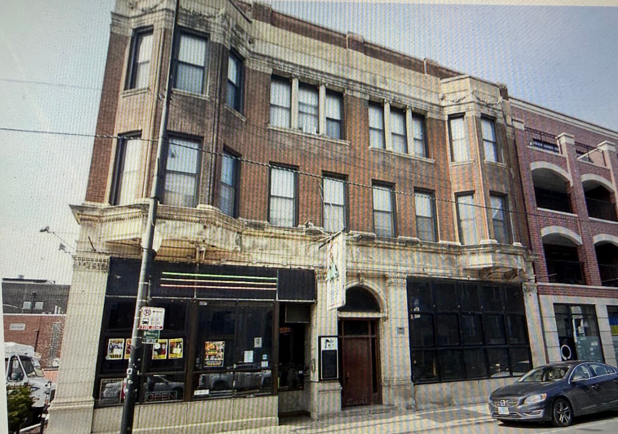 2612 N Halsted St, Chicago, IL à louer Photo de l’immeuble– Image 1 sur 2