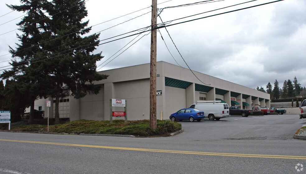 11326-11332 120th Ave NE, Kirkland, WA à louer - Photo de l’immeuble – Image 1 sur 3