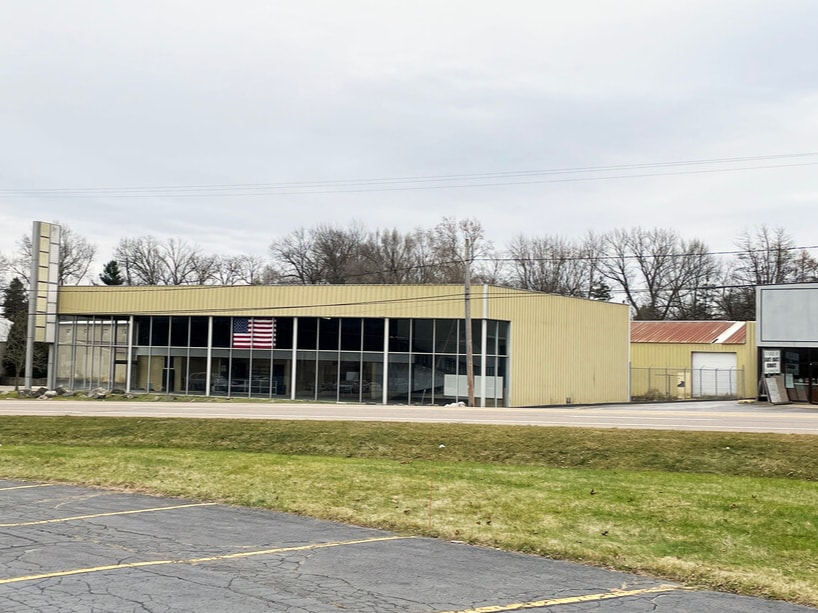 550 Columbia Ave W, Battle Creek, MI à vendre Photo principale– Image 1 sur 6