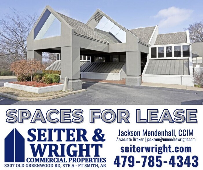 3811 Rogers Ave, Fort Smith, AR à louer - Photo de l’immeuble – Image 1 sur 1