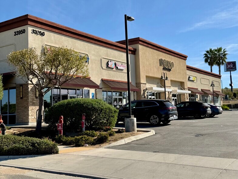 33950 Angels Ln, Wildomar, CA à louer - Photo de l’immeuble – Image 2 sur 4