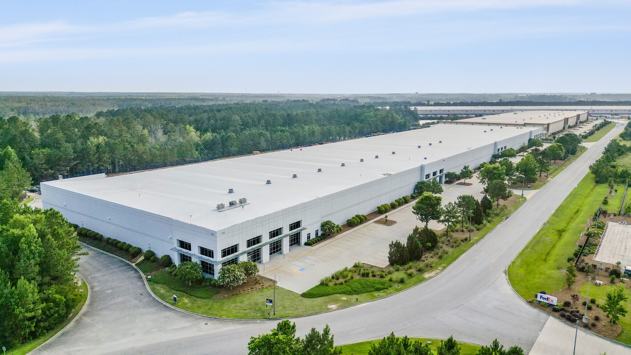 101-105 Sh Morgan Pky, Bloomingdale, GA à louer Photo principale– Image 1 sur 5