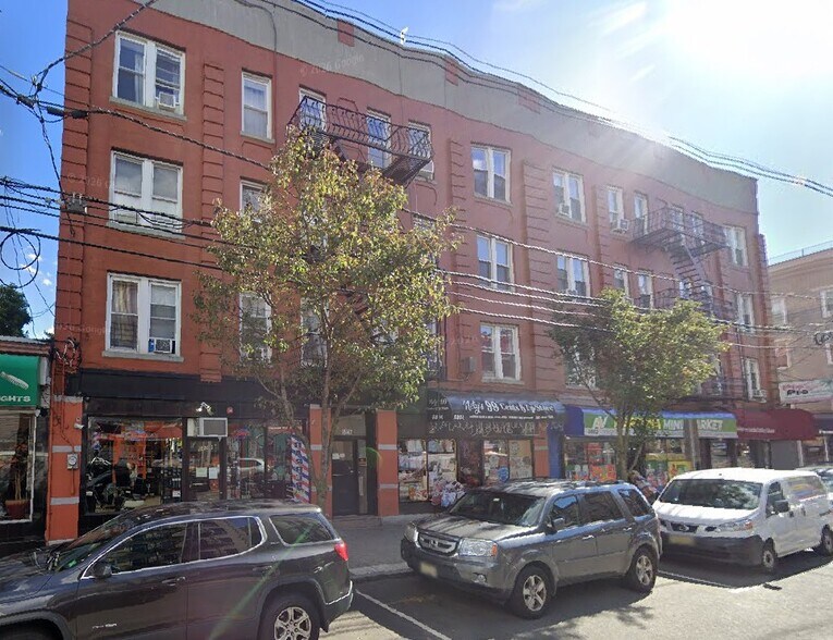 5806 Hudson Ave, West New York, NJ à vendre - Photo de l’immeuble – Image 2 sur 4