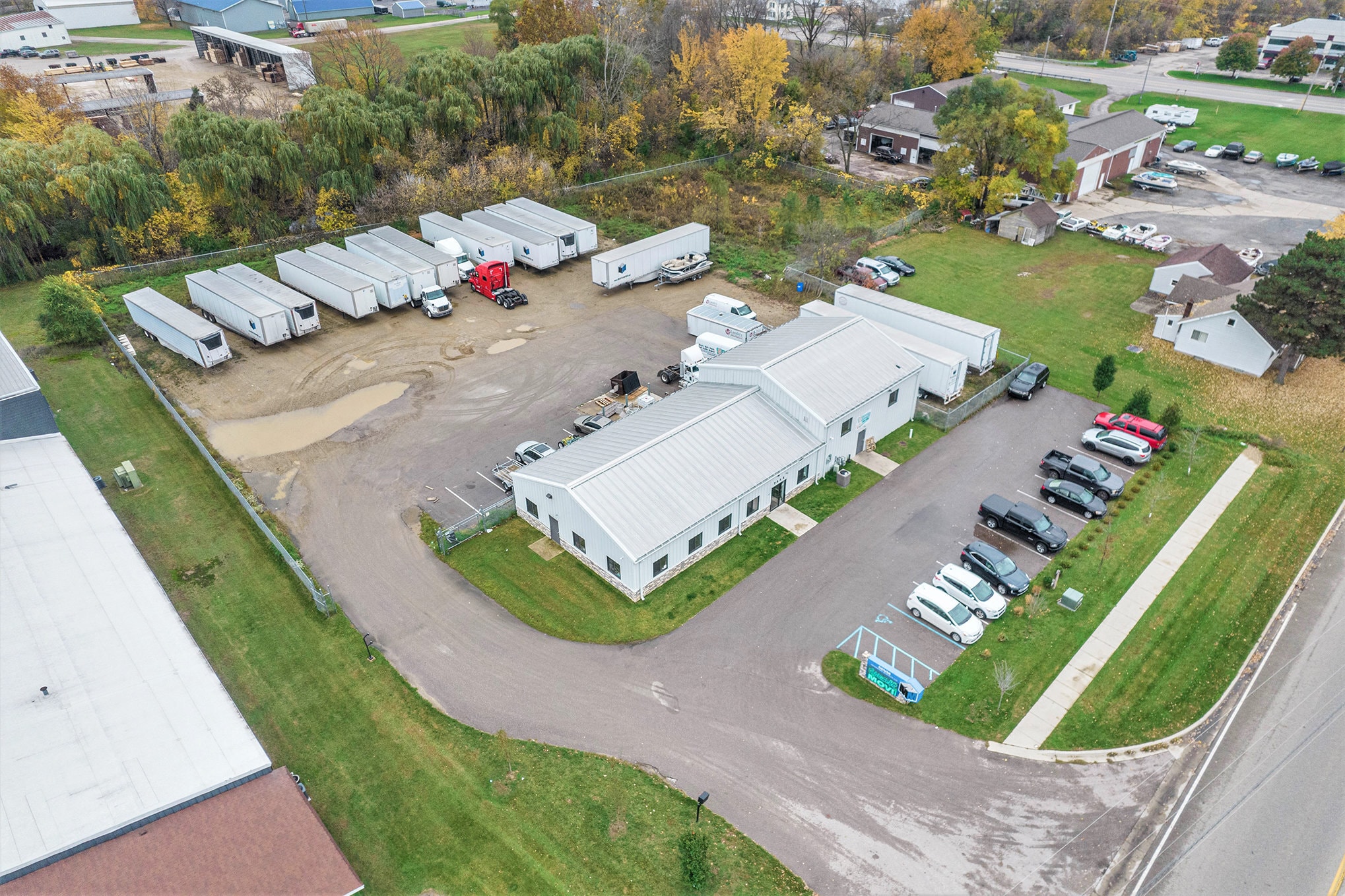 7532 Clyde Park Ave SW, Byron Center, MI à vendre Photo principale– Image 1 sur 30