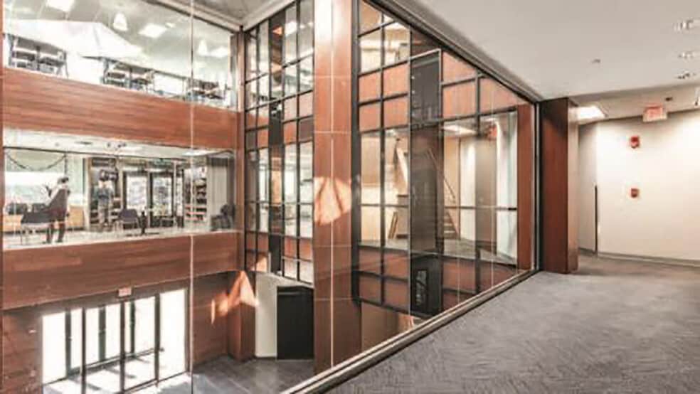 4030 Vincennes Rd, Indianapolis, IN à louer - Photo intérieure – Image 2 sur 15