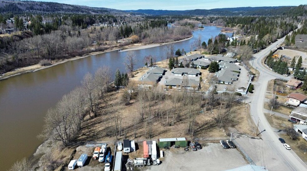 757 Preston Rd, Prince George, BC à vendre - Photo de l’immeuble – Image 3 sur 23