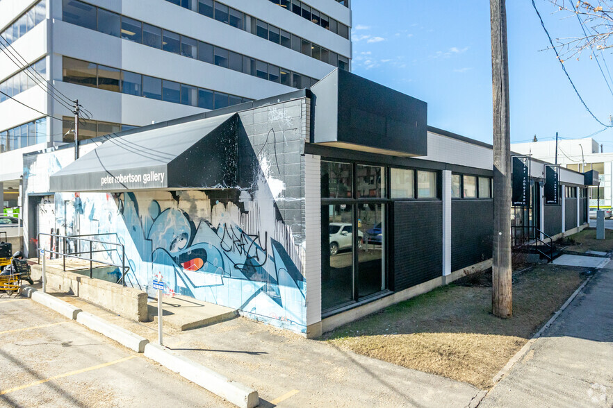 12323 104 Ave NW, Edmonton, AB à louer - Photo de l’immeuble – Image 2 sur 3