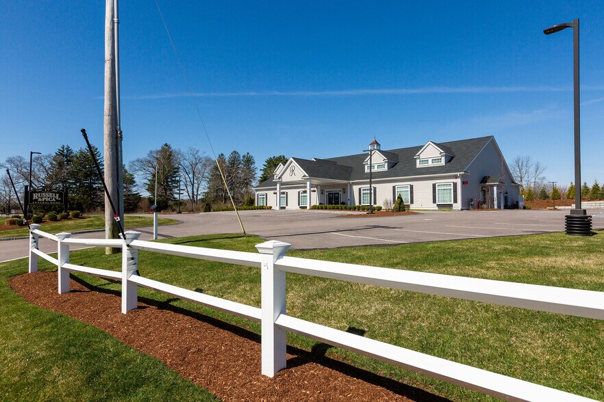 17 Main St, Lakeville, MA à vendre - Photo de l’immeuble – Image 2 sur 55