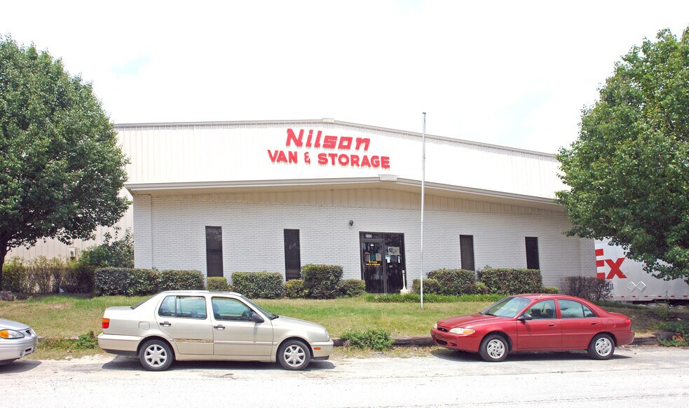 233 Plumbers Rd, Columbia, SC à louer - Photo de l’immeuble – Image 2 sur 6