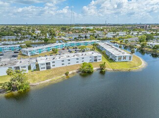 Plus de détails pour 45 NW 203rd Ter, Miami, FL - Logement à vendre