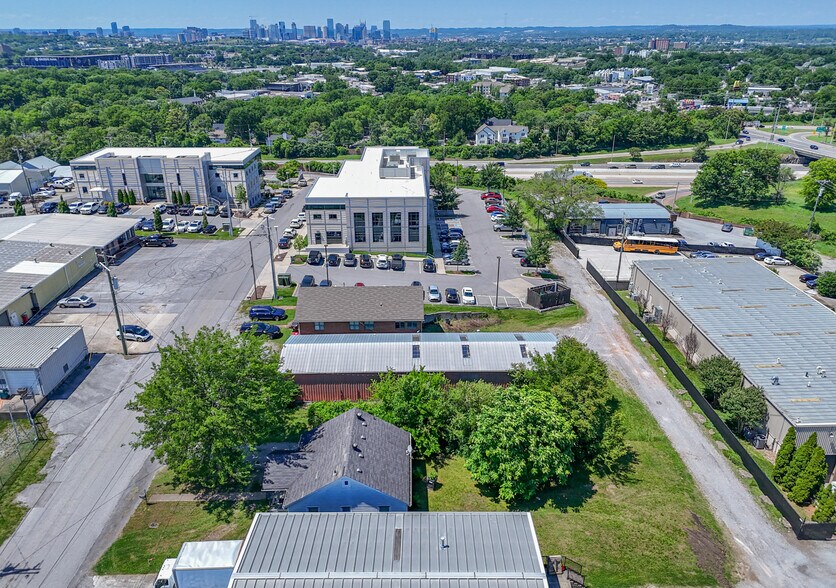 2322 Kline Ave, Nashville, TN à vendre - Photo de l’immeuble – Image 3 sur 18