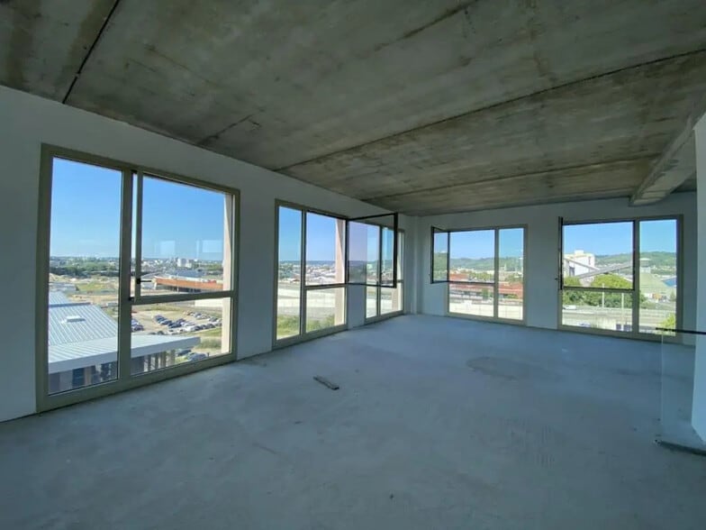 Bureau dans Rouen à louer - Photo de l’immeuble – Image 3 sur 4