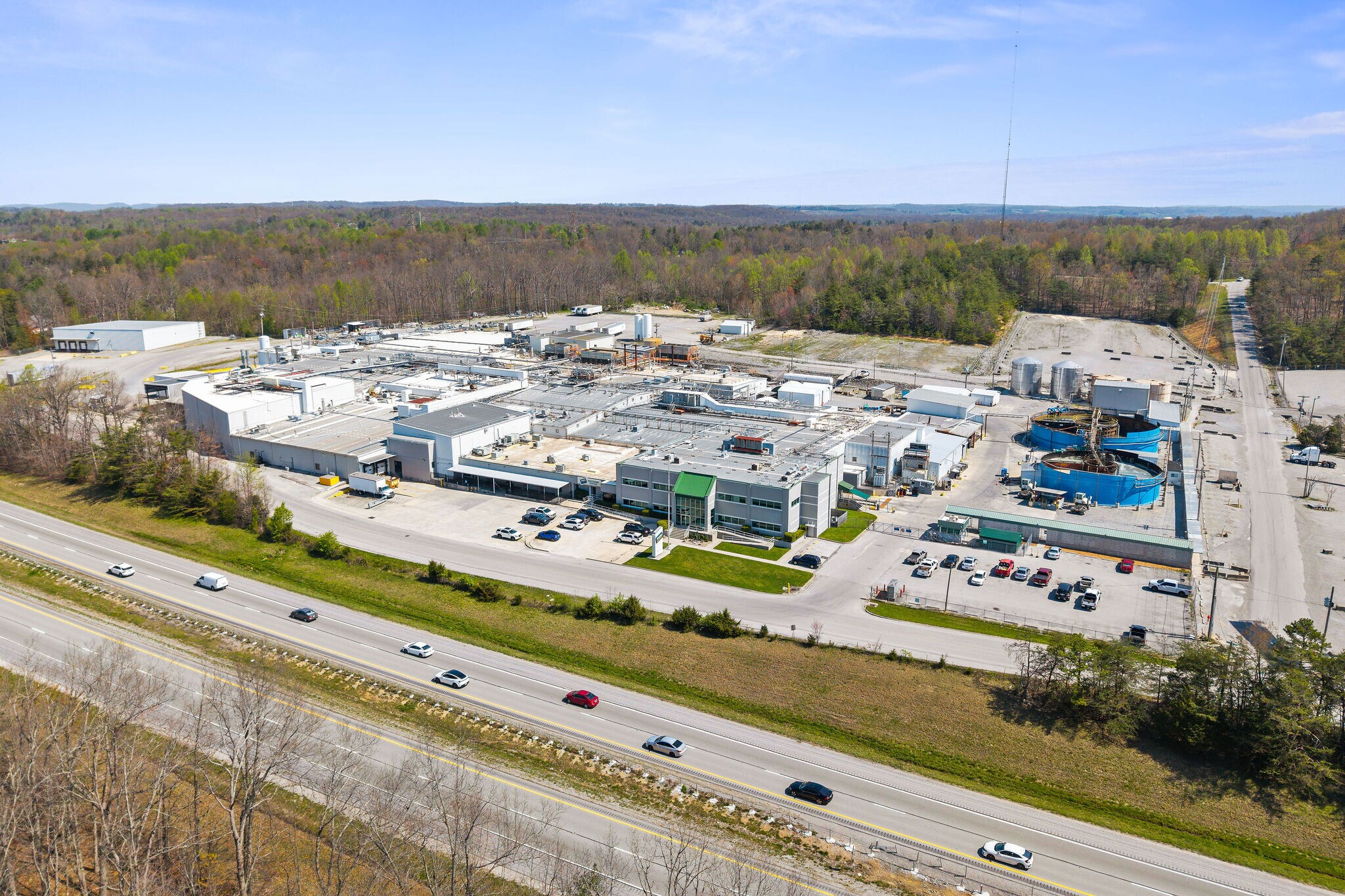 2300 Industrial Dr, Monterey, TN à vendre Photo principale– Image 1 sur 12