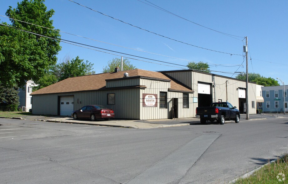 411 19th St, Watervliet, NY à vendre - Photo de l’immeuble – Image 2 sur 4