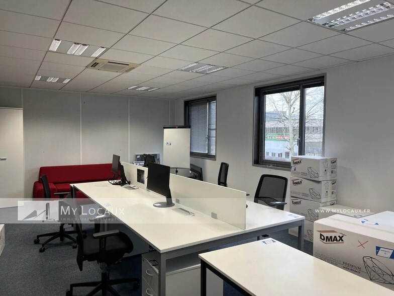 Local d’activités dans Nanterre à louer - Photo intérieure – Image 3 sur 14