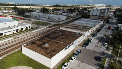 1110 Sligh Blvd, Orlando, FL à louer Photo de l’immeuble– Image 1 sur 20