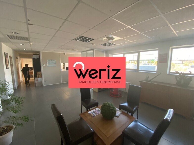 Industriel/Logistique dans Vitrolles à louer - Photo de l’immeuble – Image 3 sur 13