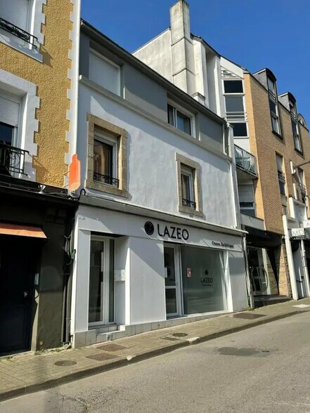 9 Rue Hoche, Vannes à louer - Photo de l’immeuble – Image 2 sur 2