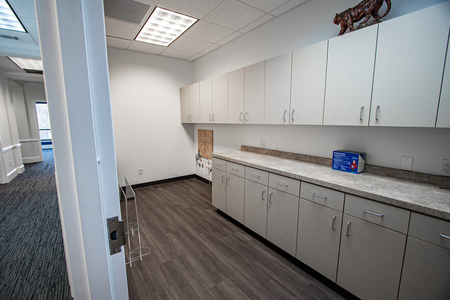 501 Forest Ln, Clemson, SC à vendre - Photo intérieure – Image 2 sur 18