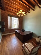 120 E Taylor St, Griffin, GA à louer Photo intérieure– Image 2 sur 3