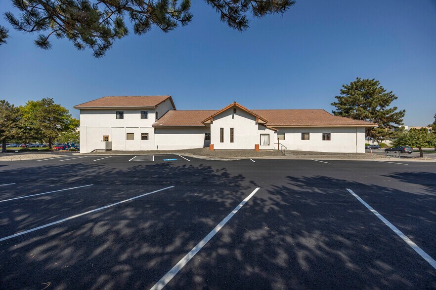 829 Goethals Dr, Richland, WA à louer - Photo de l’immeuble – Image 3 sur 12
