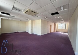 4-5 Market Pl, Kingston Upon Thames à louer Photo de l’immeuble– Image 1 sur 5