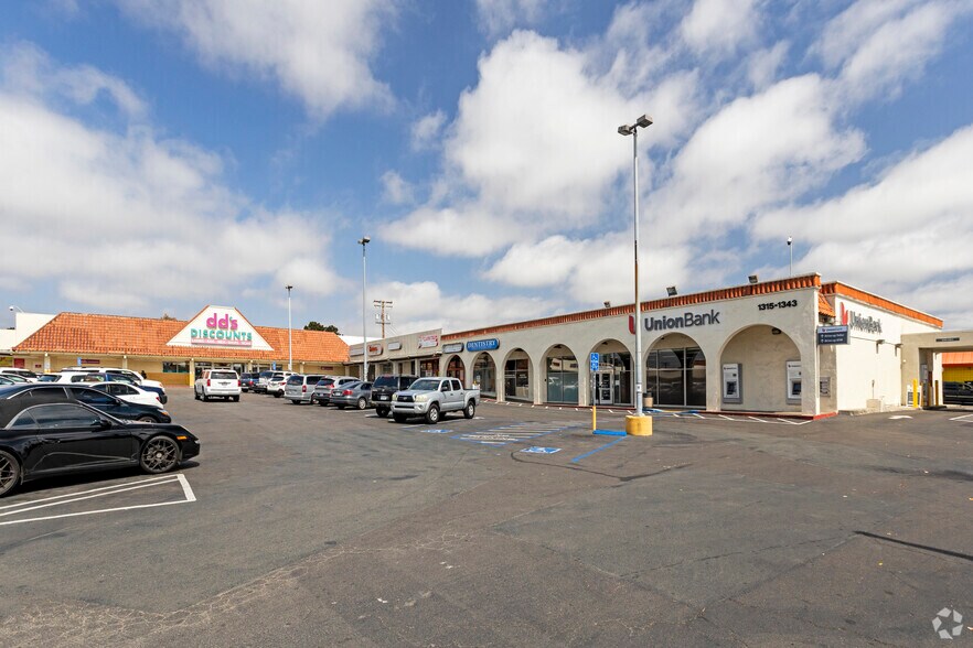 1319-1341 3rd Ave, Chula Vista, CA à louer - Photo principale – Image 1 sur 3