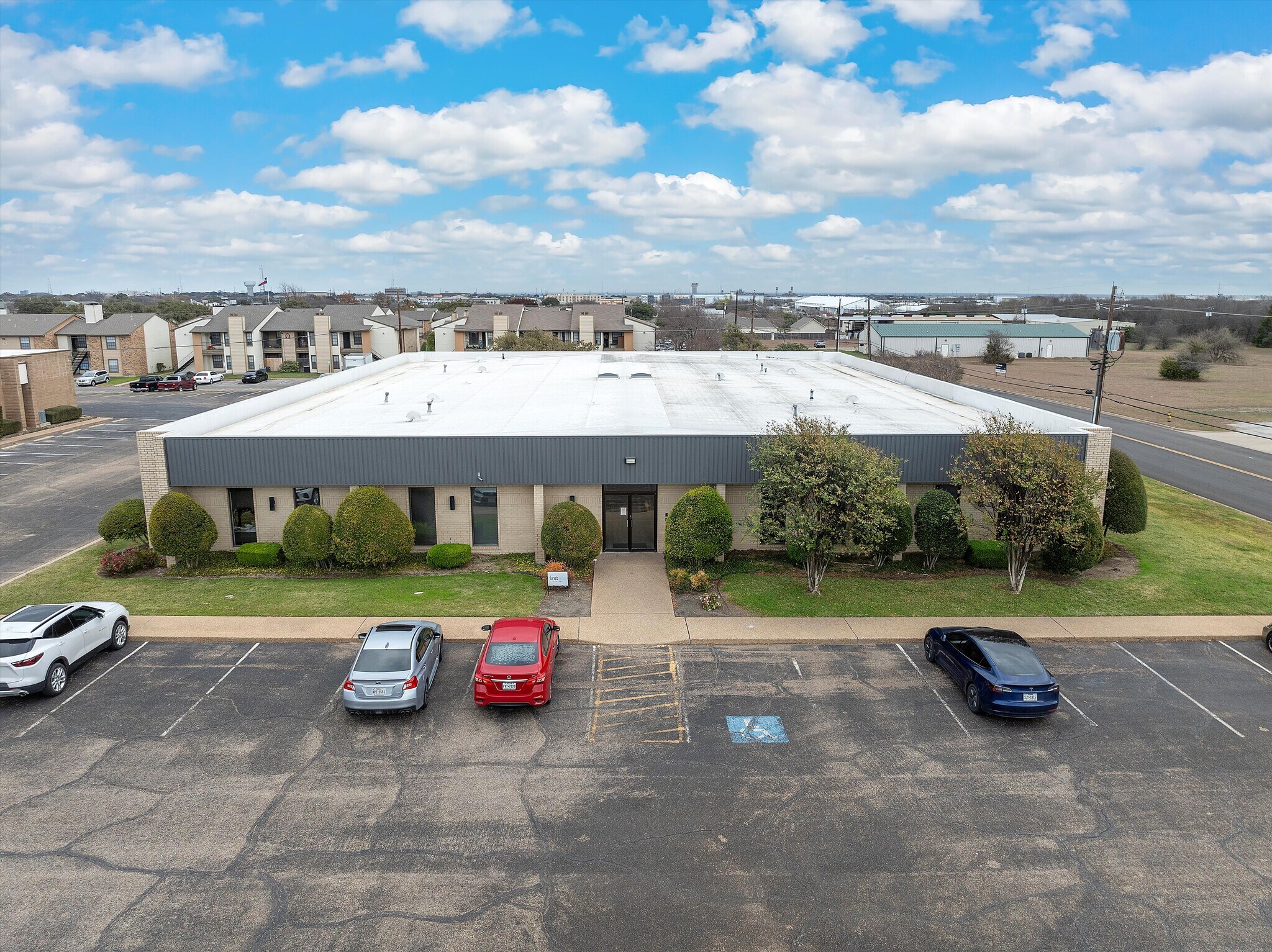 8225 Central Park Dr, Woodway, TX à vendre Photo de l’immeuble– Image 1 sur 9