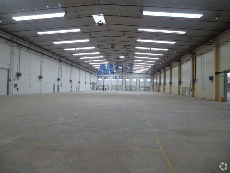 Industriel/Logistique dans Azuqueca de Henares, Guadalajara à louer - Photo de l’immeuble – Image 1 sur 6