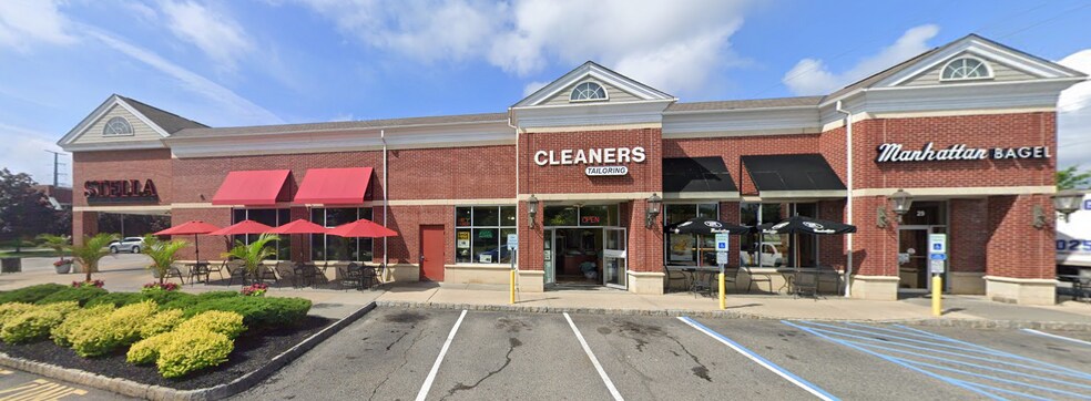 29-47 Eisenhower Pky, Roseland, NJ à louer - Photo de l’immeuble – Image 2 sur 4