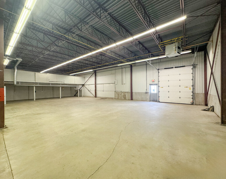 121 Jason St, Owen Sound, ON à louer Photo intérieure– Image 1 sur 5