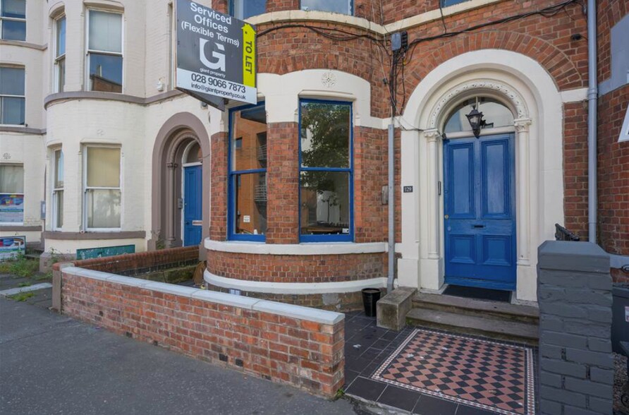129 University St, Belfast à louer - Photo de l’immeuble – Image 2 sur 2