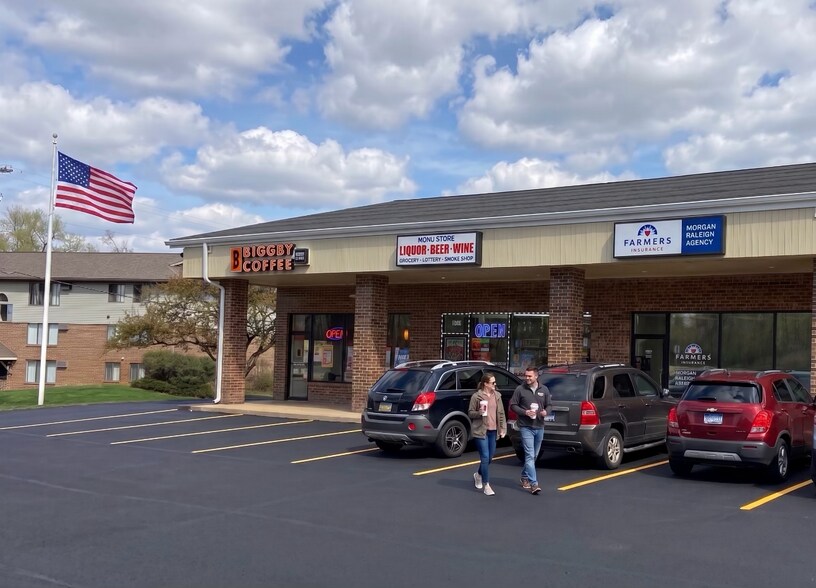 1125 E Michigan Ave, Battle Creek, MI à louer - Photo de l’immeuble – Image 2 sur 29