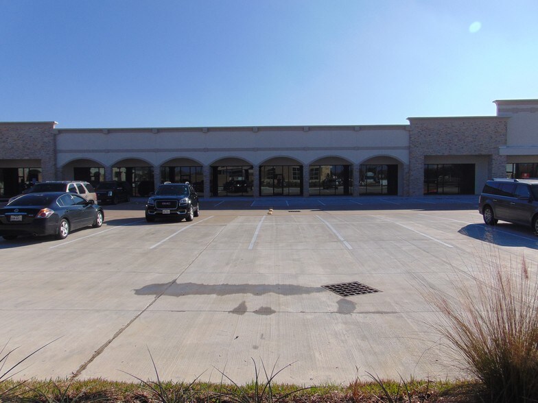 Fry Rd @ Rustic Lake Ln, Cypress, TX à louer - Photo de l’immeuble – Image 3 sur 6
