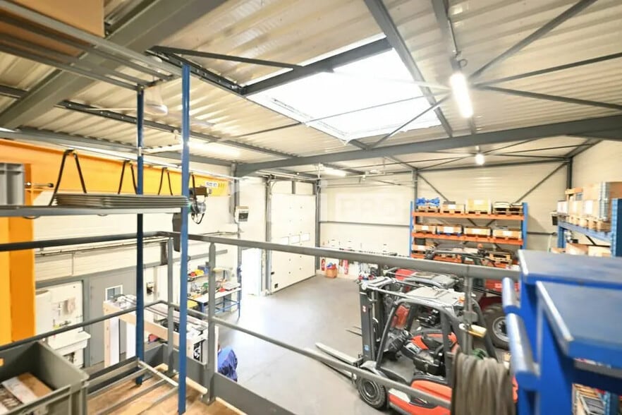 Local d’activités dans Chalon-sur-Saône à louer - Photo intérieure – Image 3 sur 8