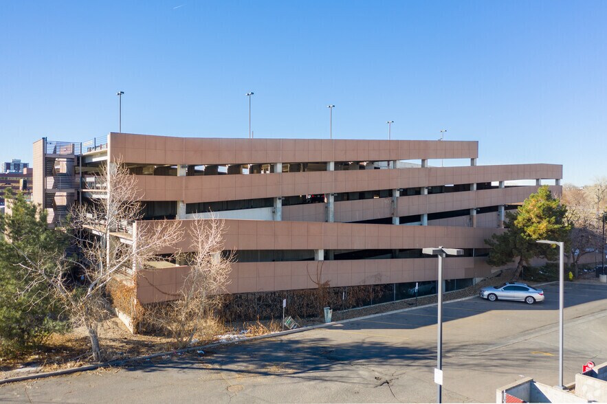 4120 E Alameda Ave, Denver, CO à vendre - Photo de l’immeuble – Image 3 sur 7